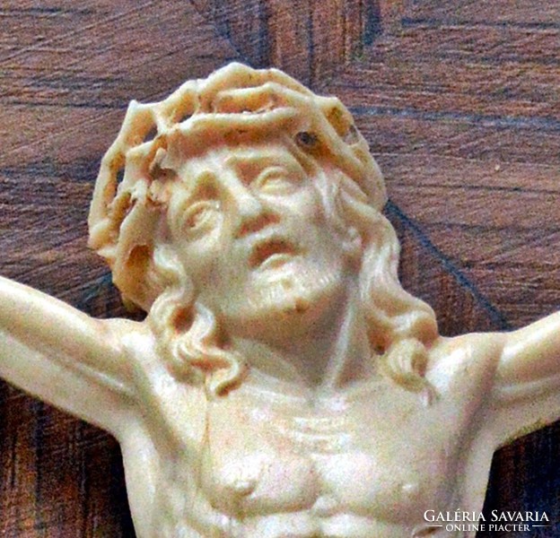 25. Antique, ivory meal of Jesus Christ (11 cm) 30 cm crucifix, cross, corpus