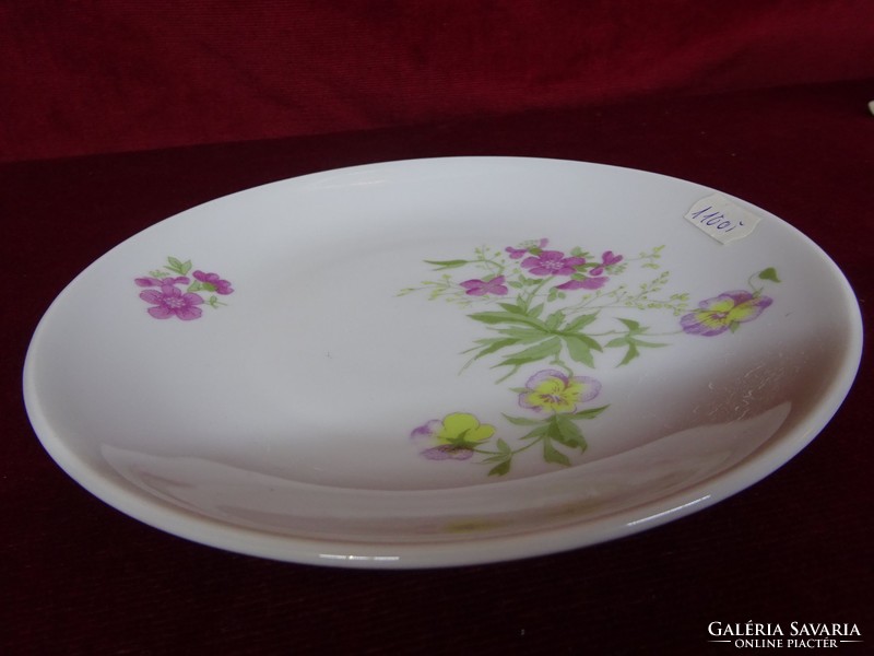 Kahla German porcelain cake plate, diameter 19 cm. Pink floral pattern. He has!