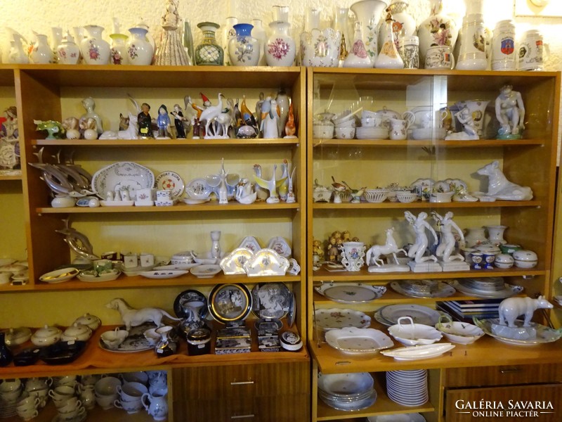 Zsolnay porcelán antik, pajzspecsétes lapostányér, több mint 100 éves, vitrin minőség. Vanneki!