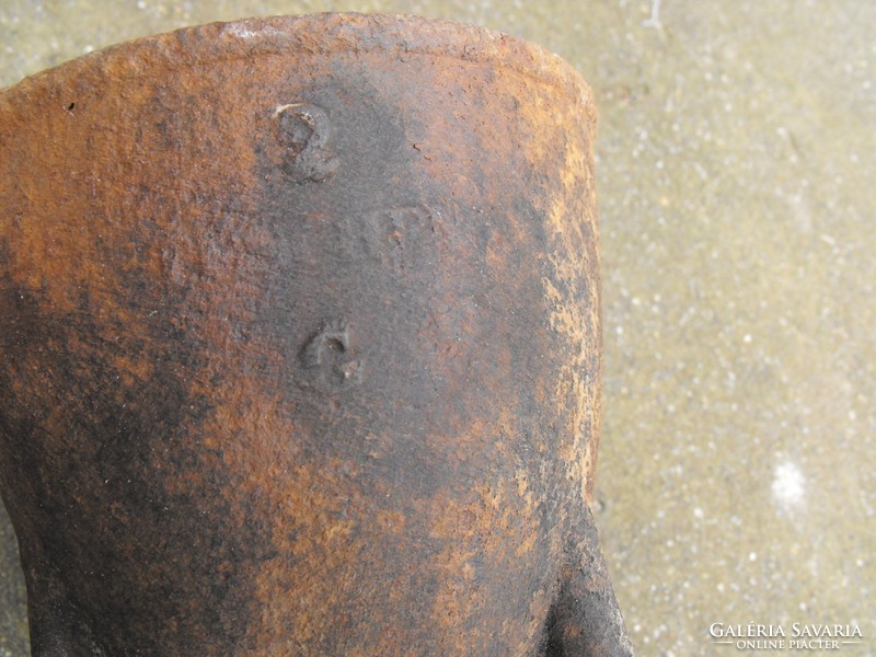 Teschen cast iron three-legged iron pot 2pcs medieval vintage casting jar + pot
