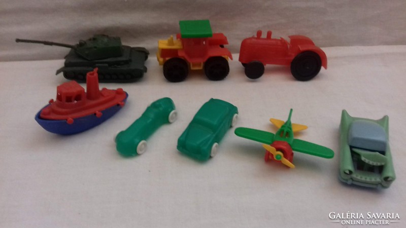 Retro small traffic goods plastic cars 8 pcs