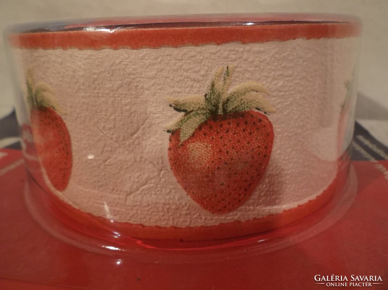 Wallpaper - strawberry - new - 10 meters - self-adhesive - German - 3 d - border - unopened - 5.5 cm wide