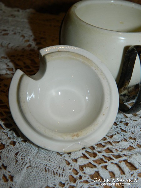 Antik Wienna porcelán betétes teás csésze.