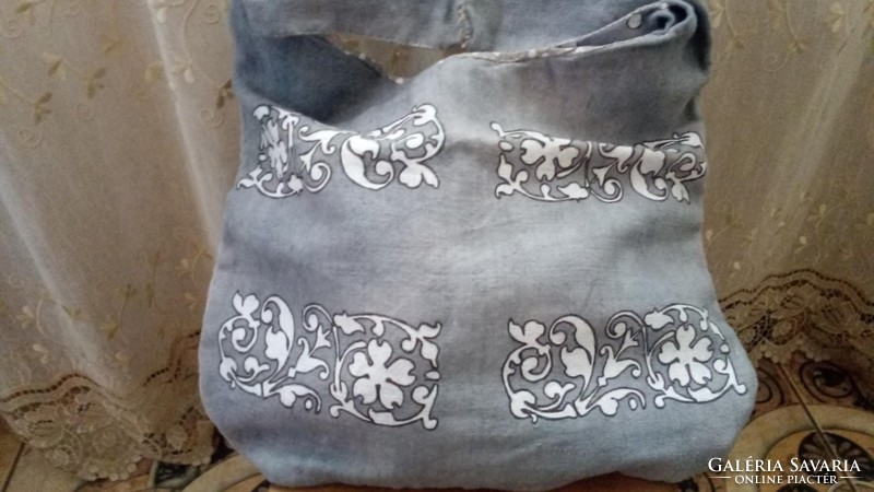 Handmade canvas bag hand painted