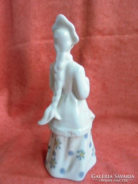 Orosz porcelán hókirálynő figura