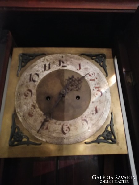 Antik szecessziós fali óra súlyos szerkezettel