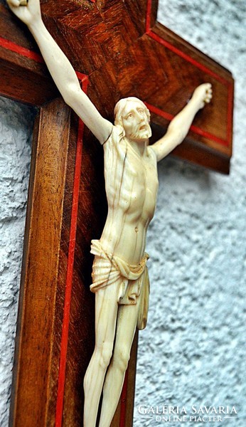 32. Antik, CSONT Jézus Krisztus (18.7 cm), 40,5 cm impozáns feszület, kereszt, korpusz