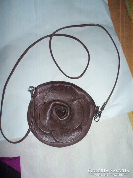 Vintage Italian leather shoulder bag