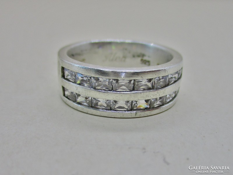 Gyönyörű több soros csillogó kristályos ezüst gyűrű