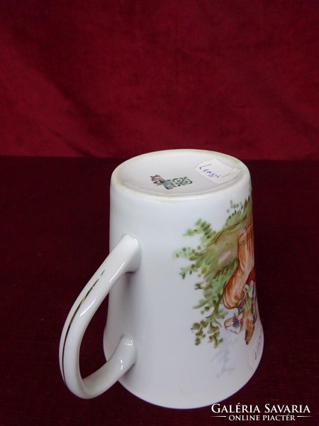 Polish quality porcelain mug with a picture depicting a scene. He has!