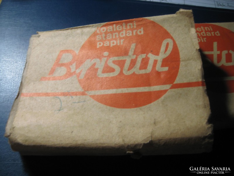 Bristol  Ljubljana  e.ü .papír  a negyvenes évekből  12 x 9 cm  , kettő csomag