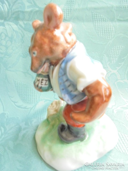 Herendi porcelán maci mézes bödönnel figura