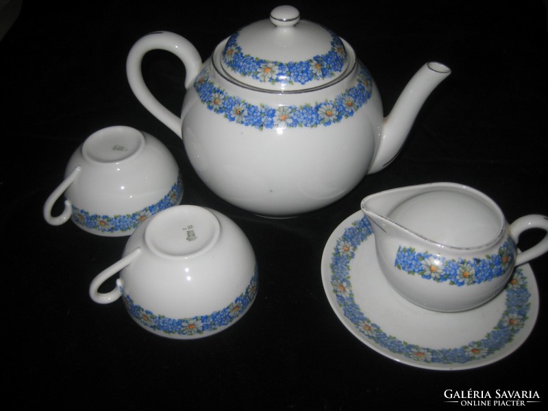 Zsolnay antik  teás , avagy  ,  ami maradt  belőle