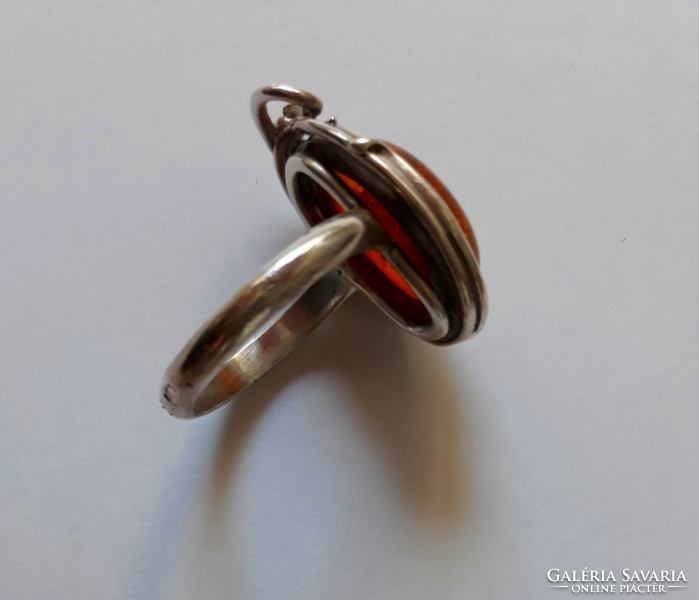 Természetes borostyán gyűrű ezüst foglalatban  53/16,9 mm
