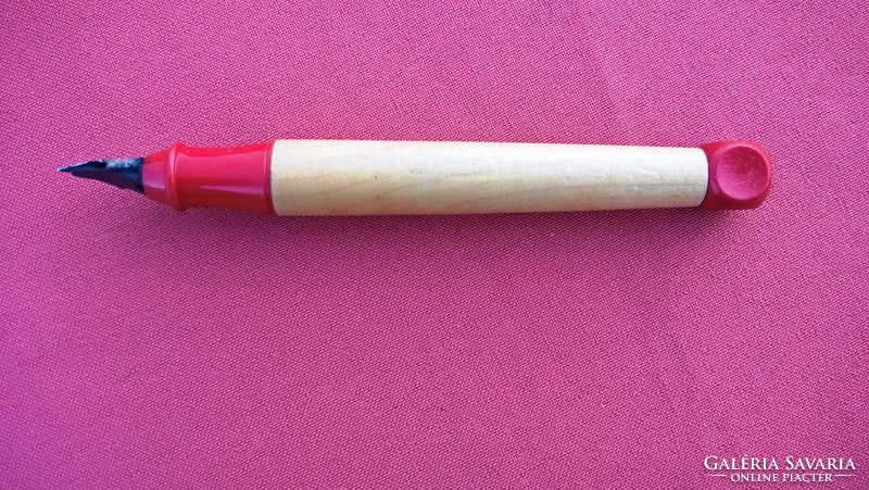 (K) wooden fountain pen