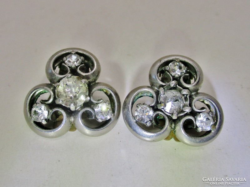 Beautiful antique earrings/clip with sparkling stones