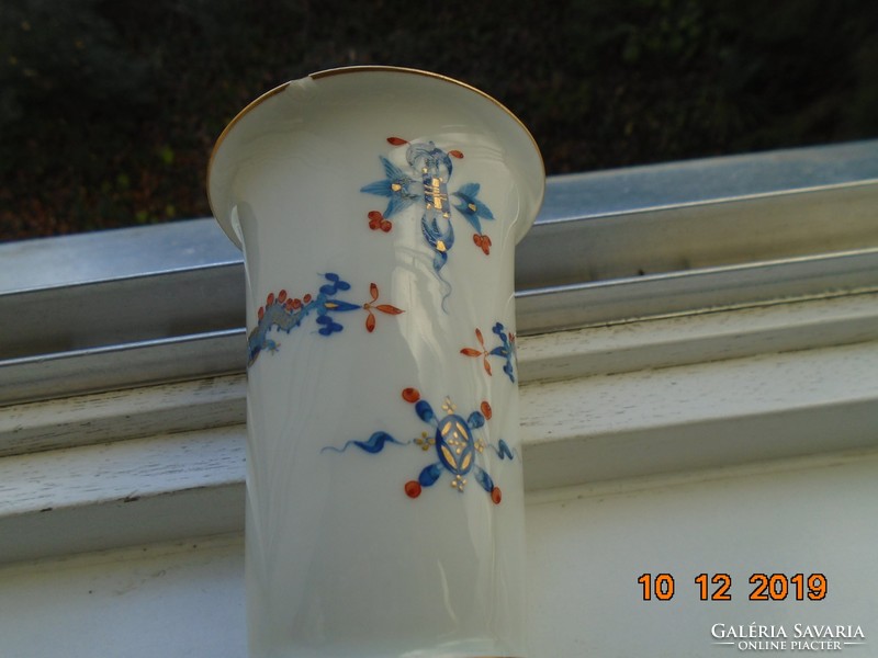1924 with Meissen sword mark, Imari style, vase from the Blue Dragon with Red Dot series