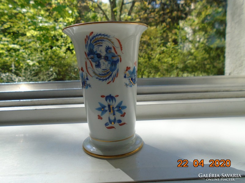 1924 with Meissen sword mark, Imari style, vase from the Blue Dragon with Red Dot series