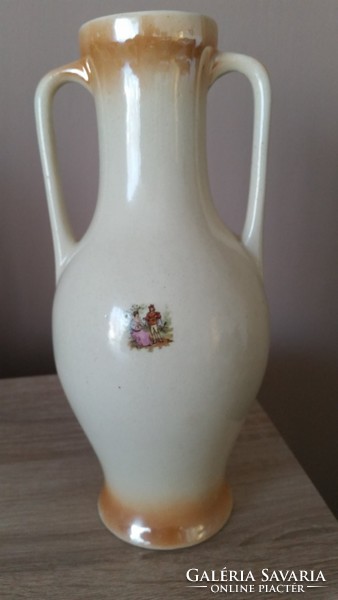 Porcelán váza romantikus jelenettel  eladó!