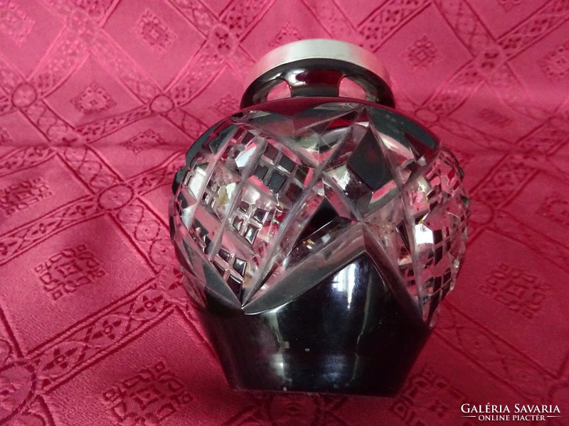 Lead crystal vase, burgundy, polished, silver rim. He has!