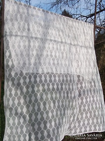 Retro thread curtain, beautiful pattern, large size, freshly washed 215x160 cm