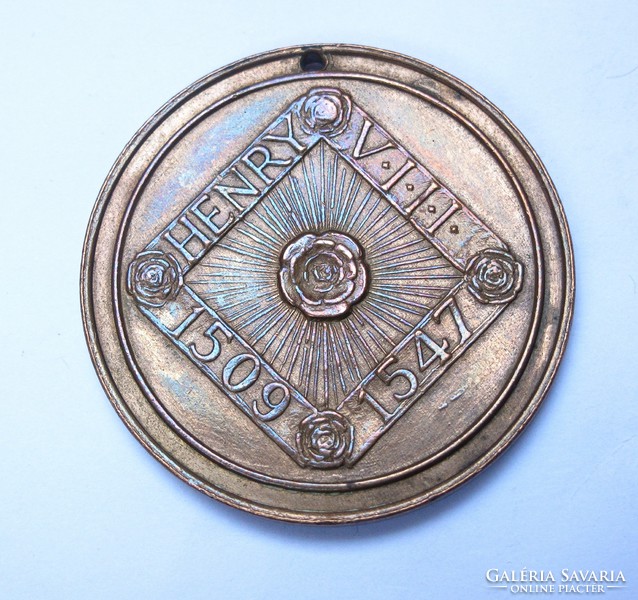 Viii.Henrik commemorative coin from Hampton Court Palace, London.