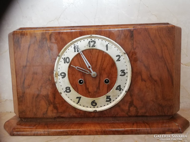 Antique art deco bauhaus 1/2 knocker dresser clock cabinet clock with beautiful veneer