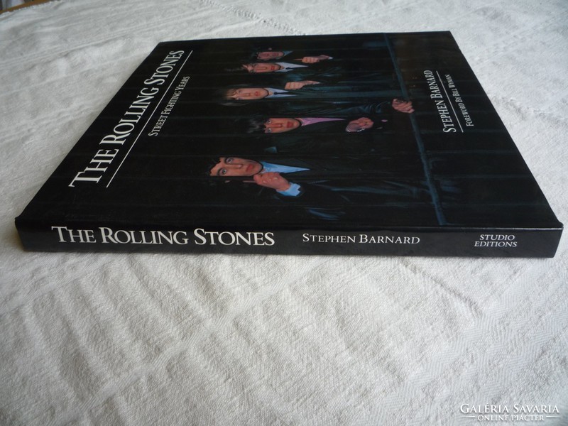 Stones nagykönyv.