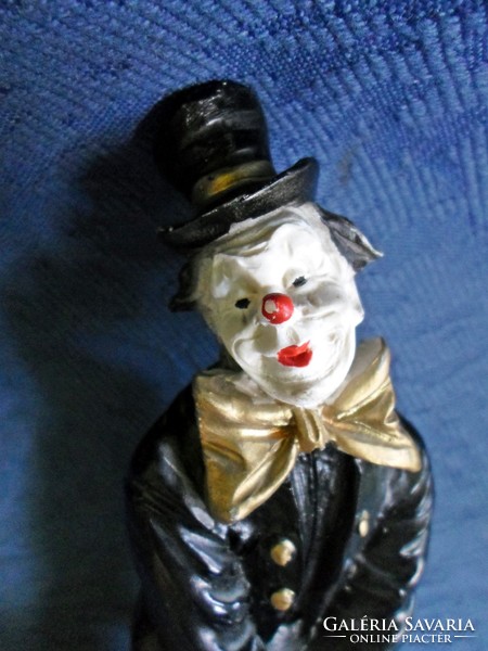 Retro marked clown statue 23 cm