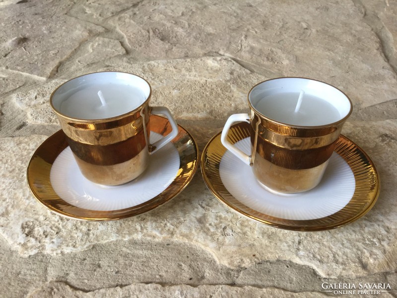 Aranyozott bavaria porcelán kávés csésze+alj párban illatgyertya ajándék tejszín kiöntővel