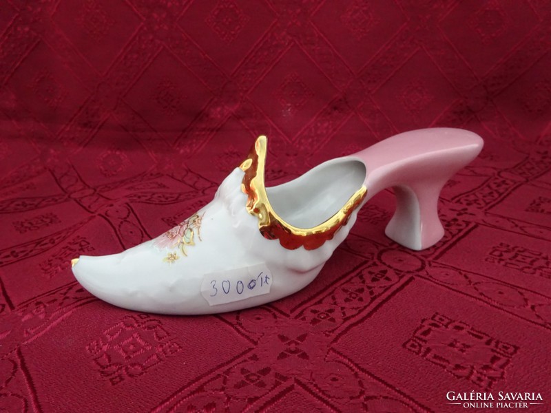 Regal porcelain slippers, length 18 cm, with gold edge. He has!