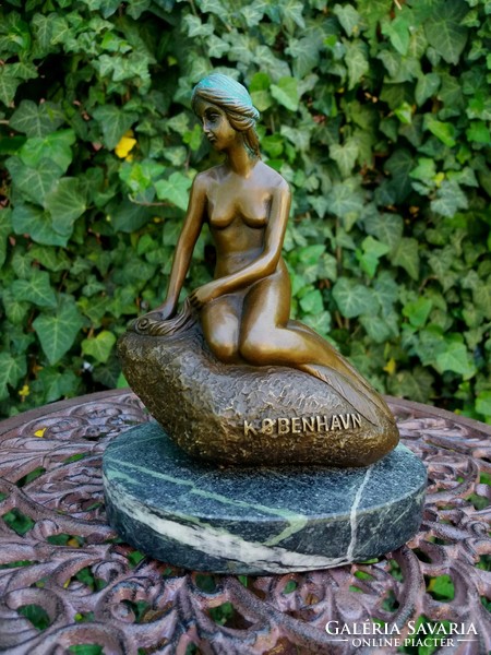 Female nude sitting on a rock - small sculpture bronze statue