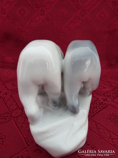Zsolnay porcelán, jegesmedve páros, hossza 18 cm, magassága 11,5 cm. Vanneki!