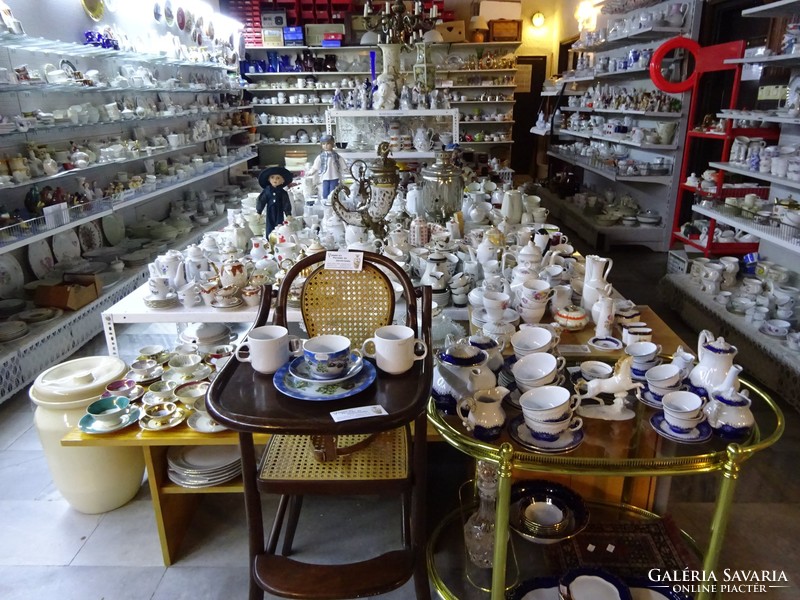 Hollóházi porcelán,figurális szobor,madárpár (gyöngytyúk),  19,5 cm magas. Vanneki!