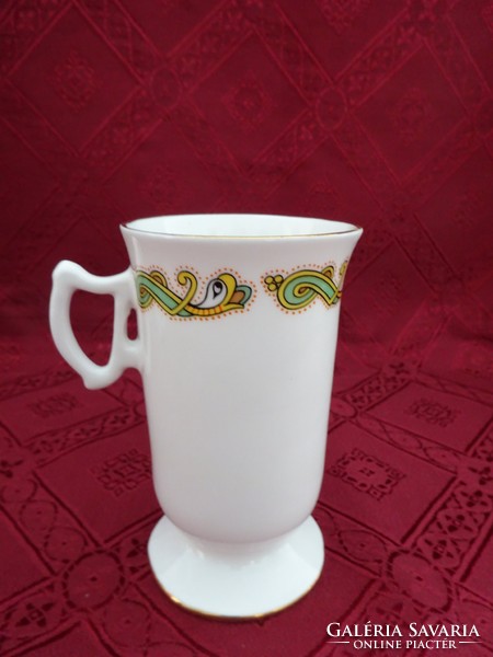 Ír királyi porcelán pohár, vitrinben tartott, magassága 11 cm. Vanneki!