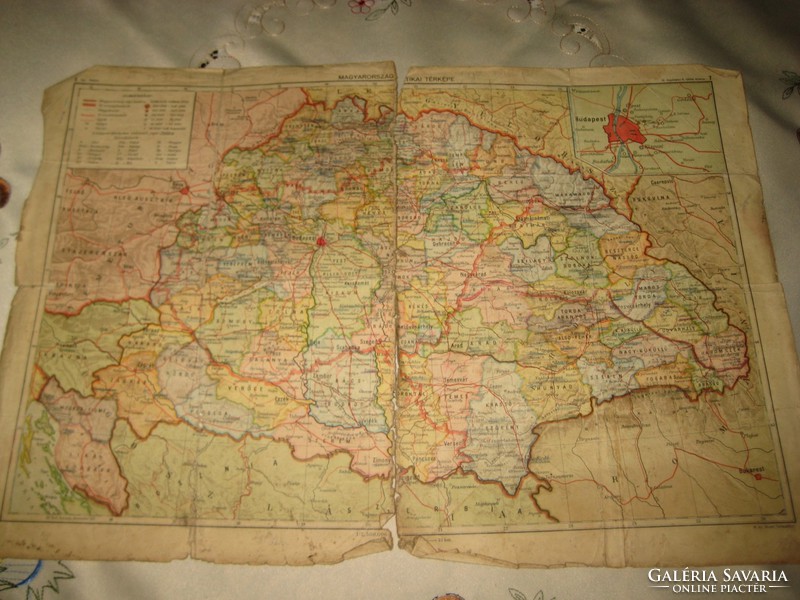 The Kugotowicz school atlas is 42 x 28 cm