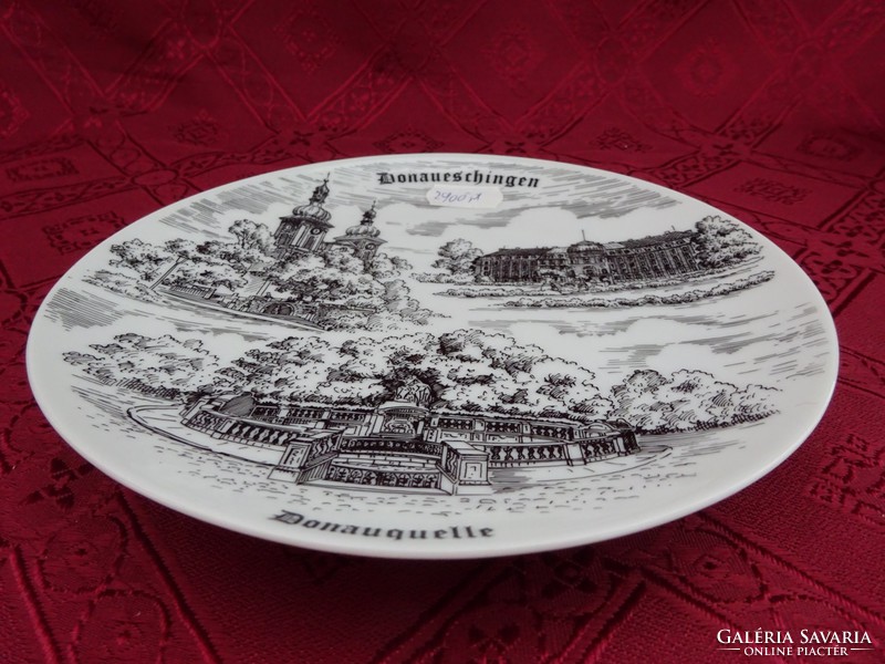 Kleiber bavaria German porcelain wall plate, diameter 17.5 cm. He has!