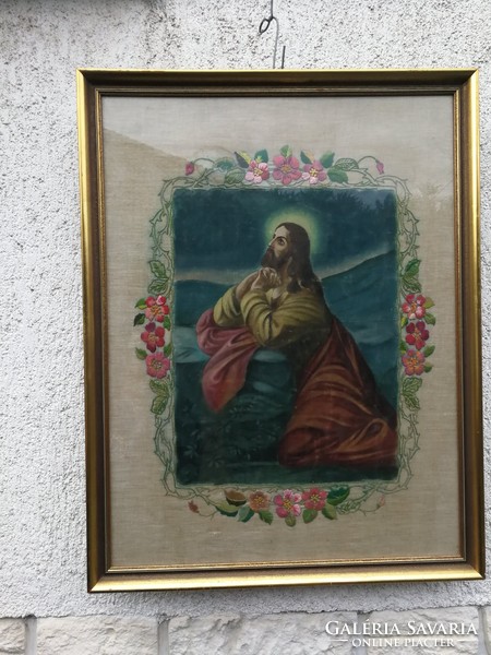 Jesus painting, painted plus circle embroidered with sewn flowers !! Impressive work, praying Jesus. Home blessing