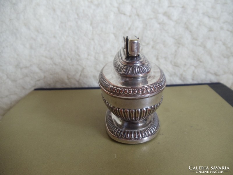 Silver Plated Ronson Queen Anne Table Lighter