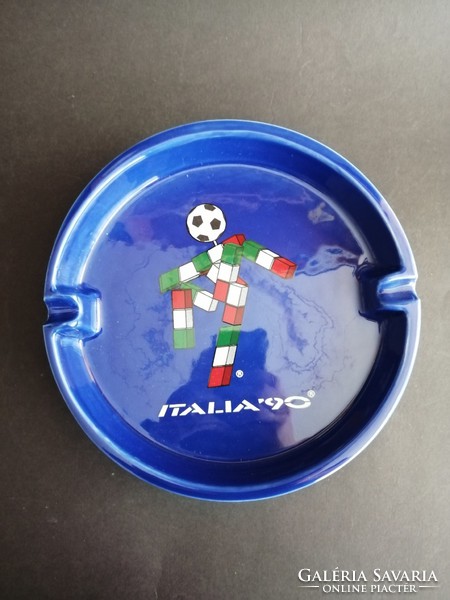 Italia '90 - huge Italian souvenir ashtray from the 1990 World Cup - ep