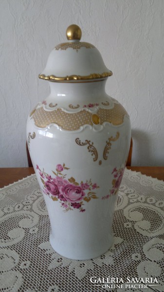 Wallendorf porcelán díszes nagy váza