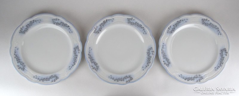 1A641 Antik halványkék szélű porcelán tányér 3 db