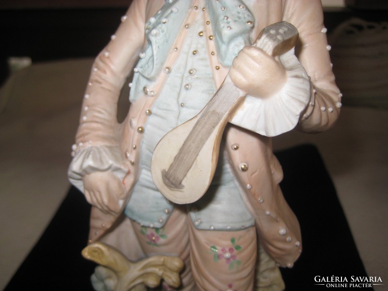 Monarchy era, Viennese, very meticulously crafted, porcelain figure number 3341 and 33cm.