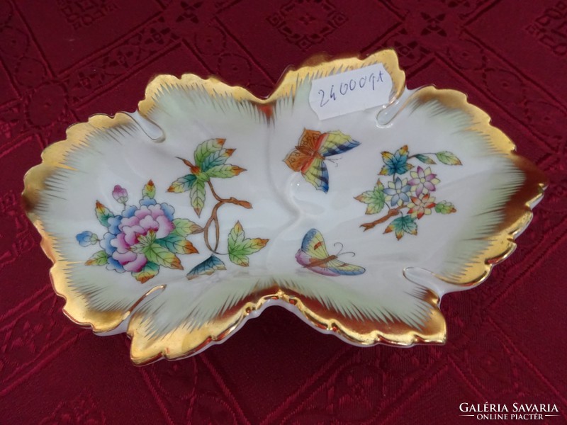 Herend porcelain Victorian patterned, leaf-shaped centerpiece. He has!