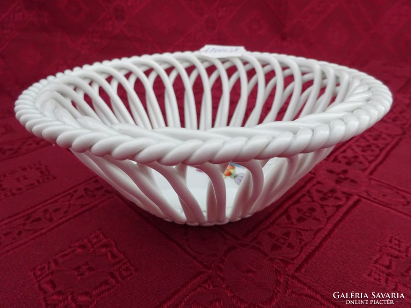 Herend porcelain, wicker basket with Victorian pattern, top diameter 13 cm. He has!