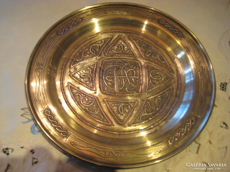 Oriental decorative plate, yellow copper, with red copper inlays, very nice goldsmith work, 236 mm