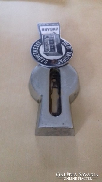TOLDI széf kulcslyuk címerrel