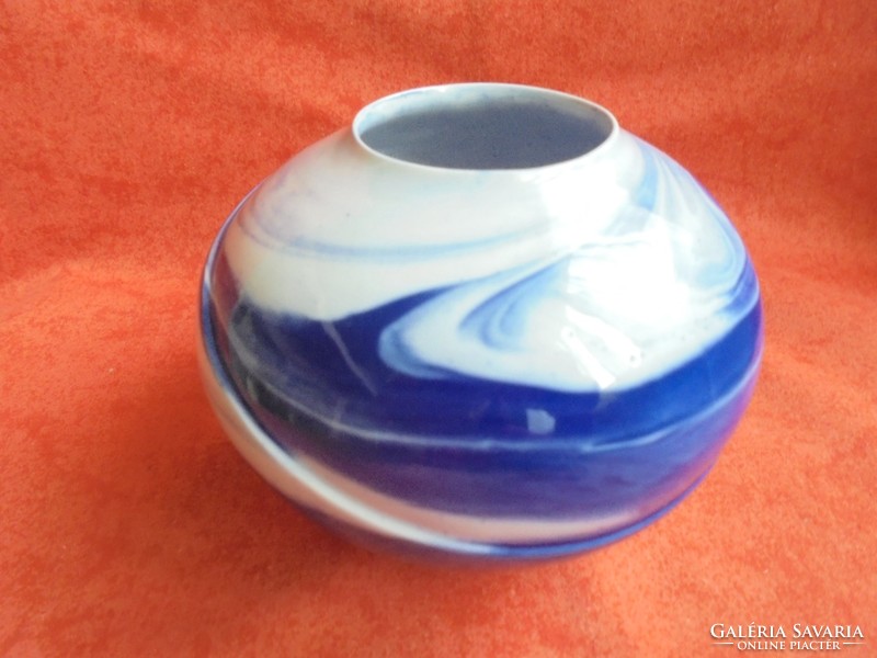 Aquincumi aqua porcelán váza