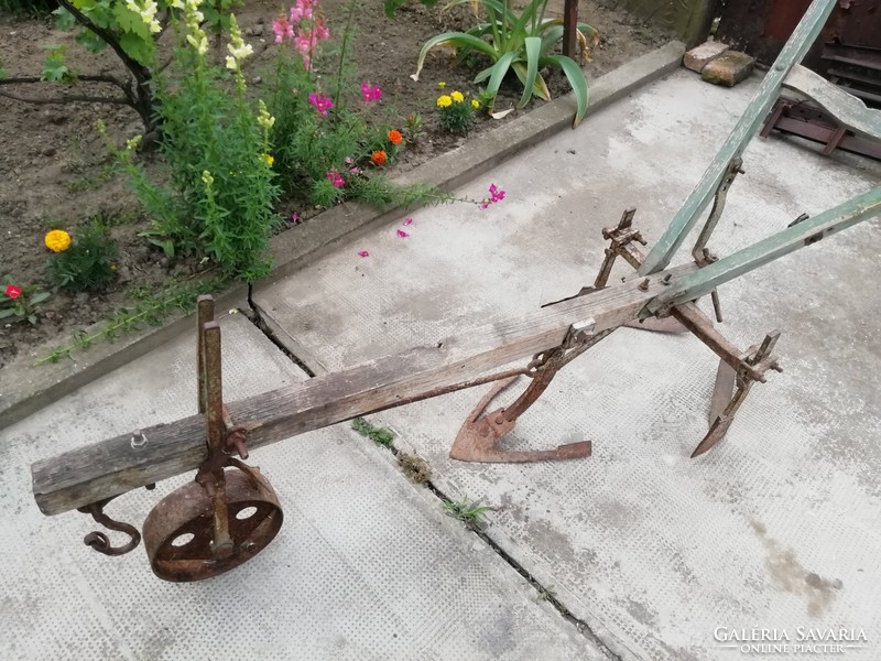 Antique horse plow