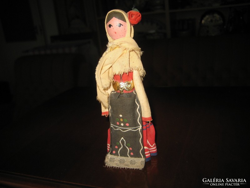 Baby in traditional costume / wood and textile / 14 cm from the 60's